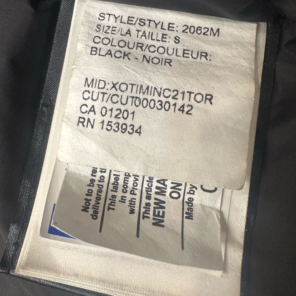 Canada Goose Black Arctic Program Jacket - Picture 5 of 16